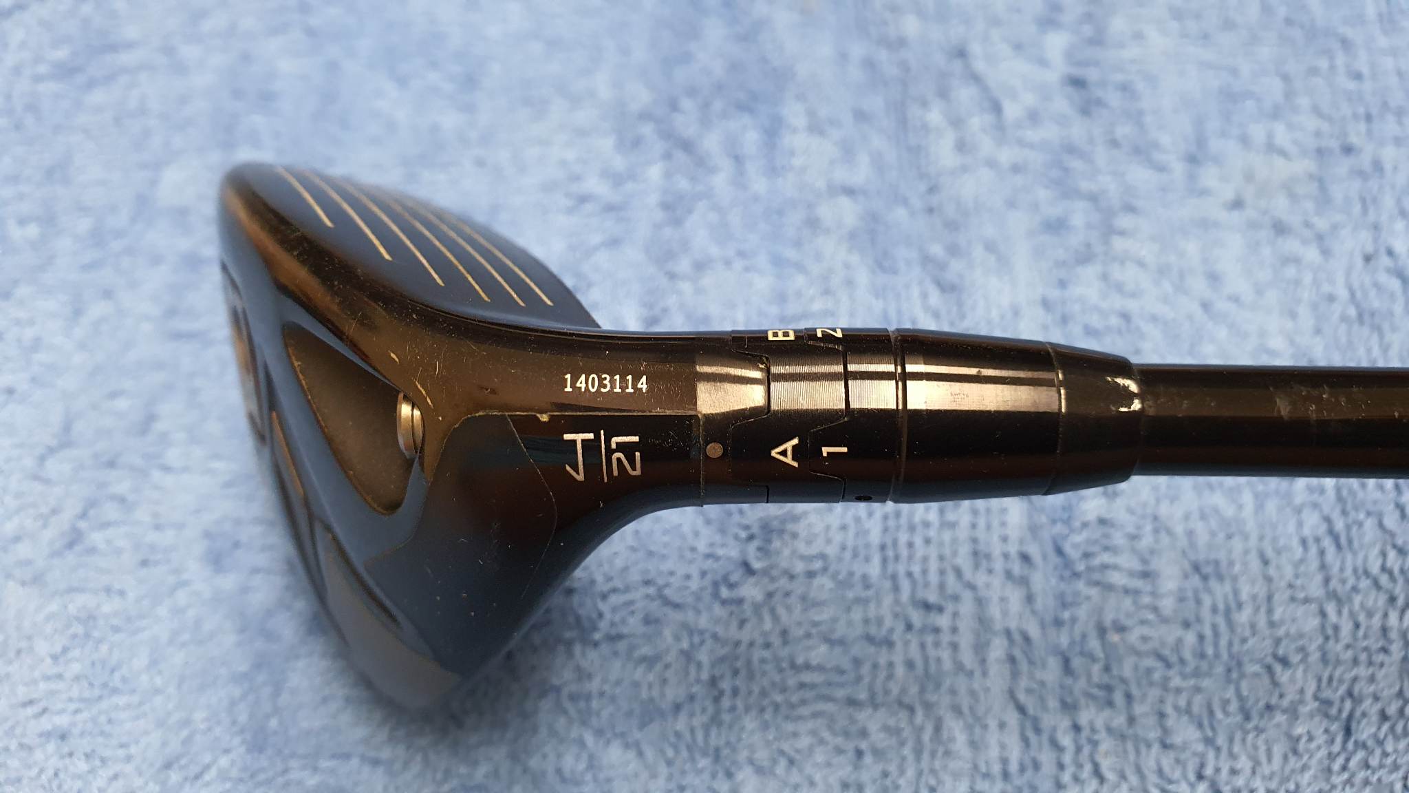 ไฮบริด 21 TITLEIST TSi-2