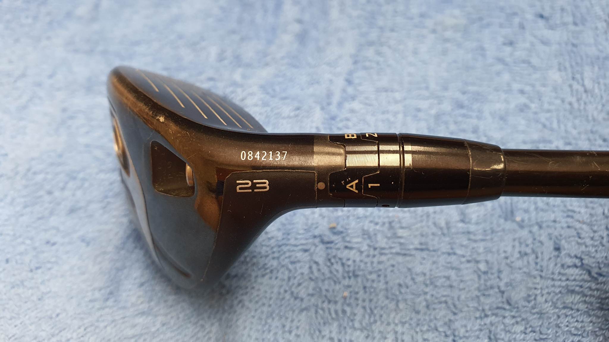 ไฮบริด 23 TITLEIST TS-2