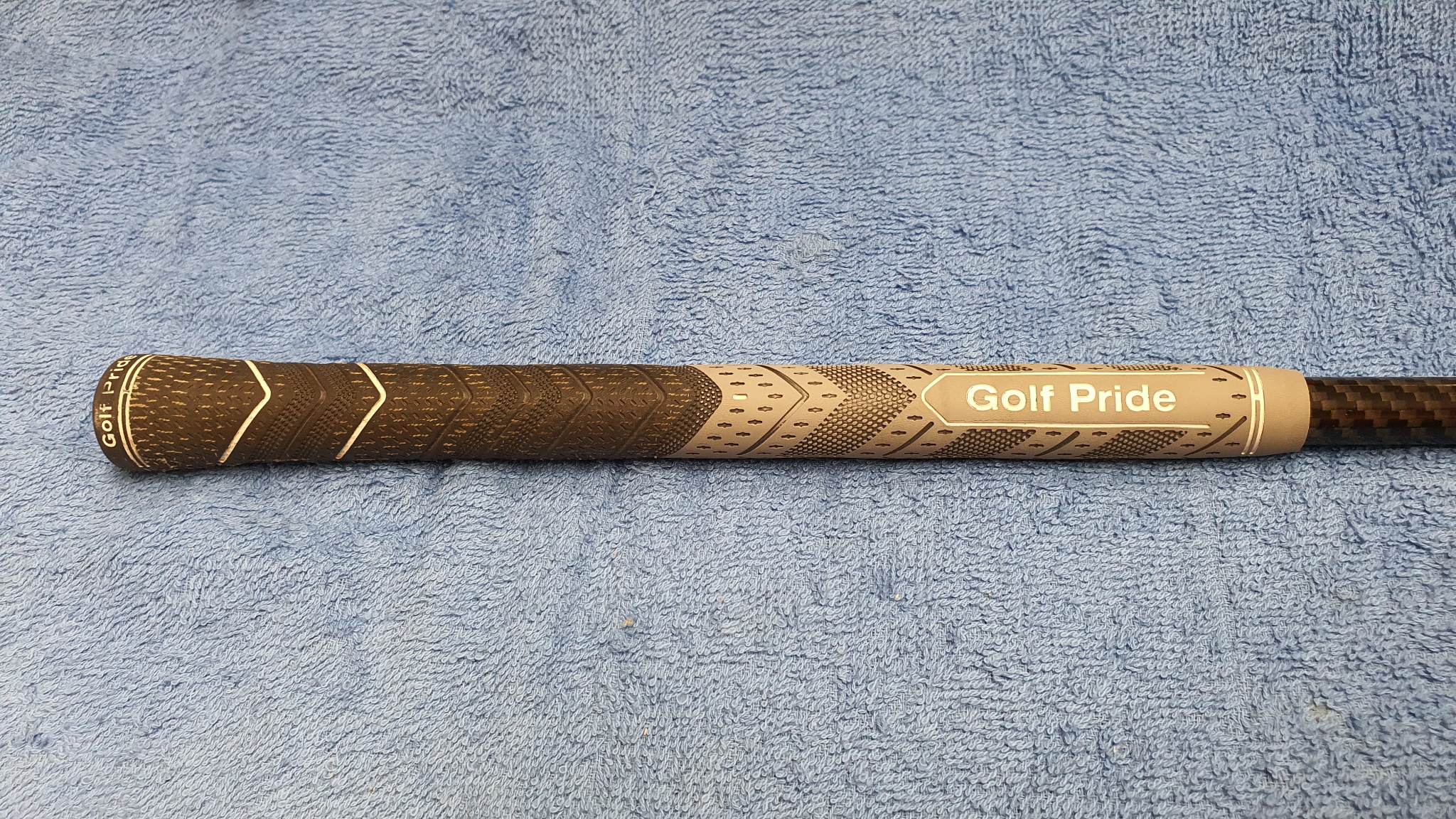 ไฮบริด 23 TITLEIST TS-2