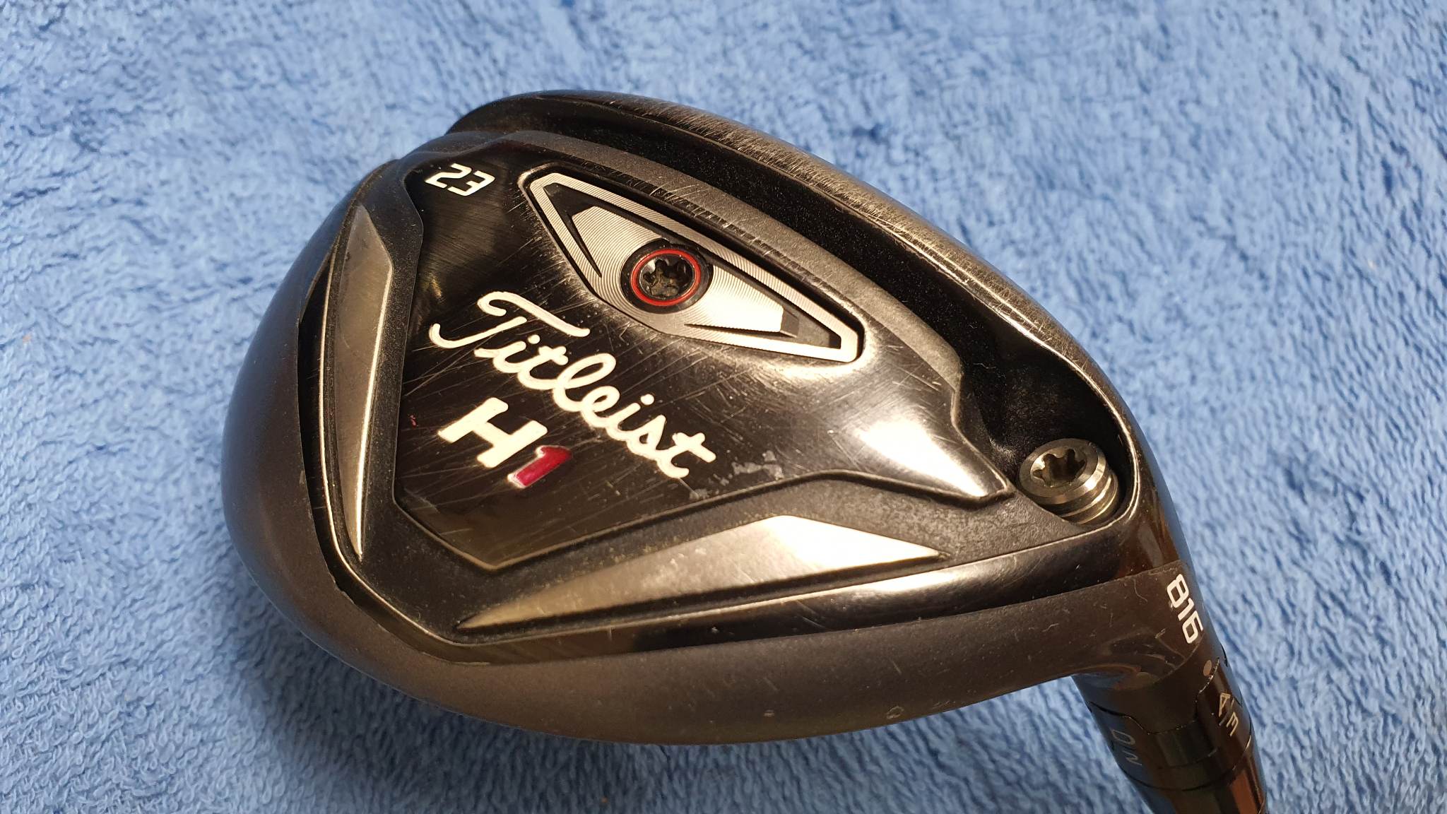 ไฮบริด 23 TITLEIST 816 H1