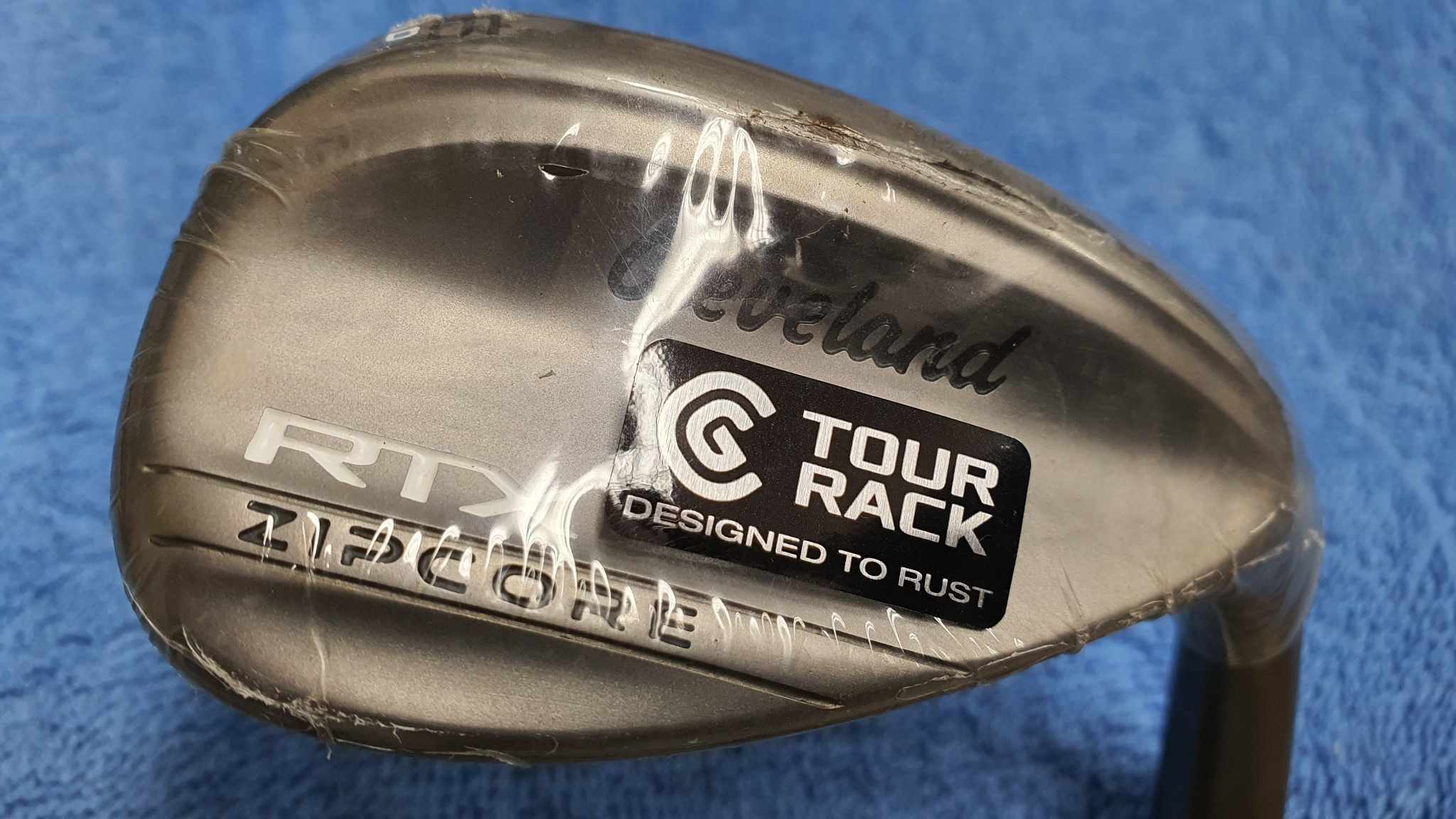 เวดจ์ 56 RTX ZIP CORE TOUR RACK