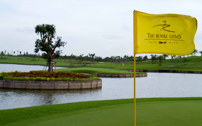 ขายเมมเบอร์สนามกอล์ฟ The Royal Gems Golf City รังสิต-คลอง6