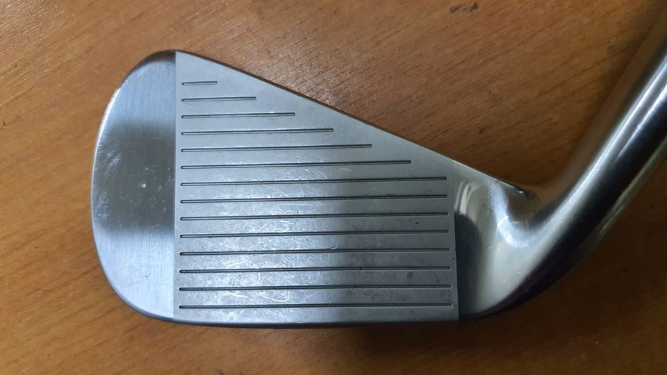 เหล็ก 3 X -TOUR FORGED