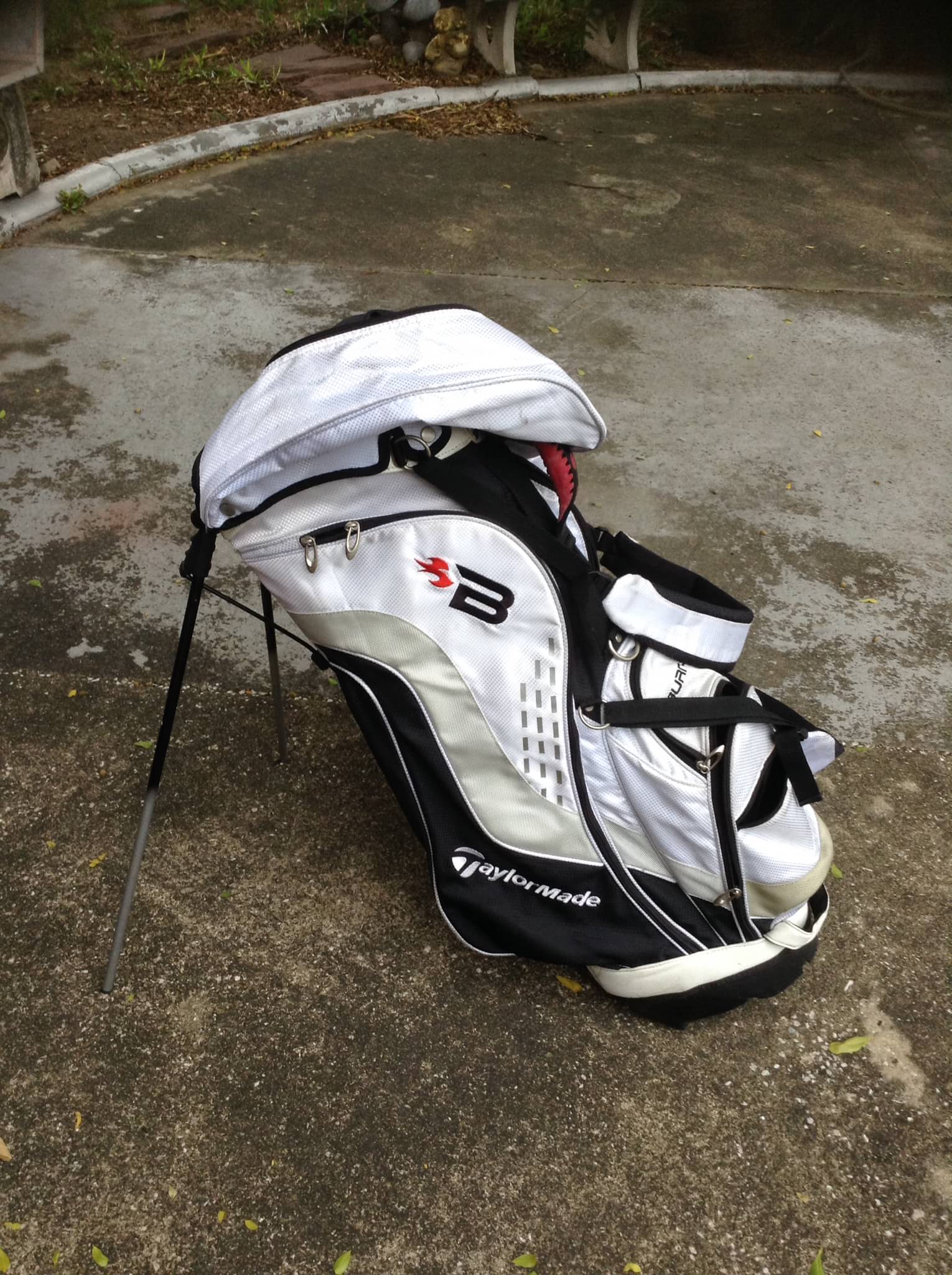 Stand bag Taylormade ราคาด่วน1200 ส่งems1400