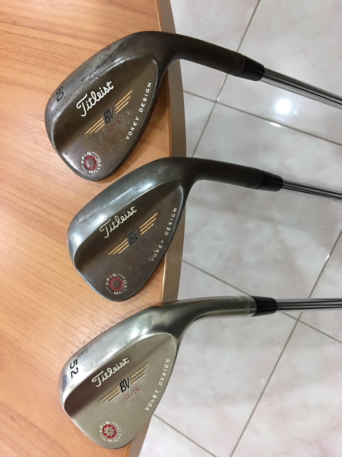 titleist wedge 52 56 60 spin mill จักรแดง ขายยกชุดครับ 3 ชิ้น