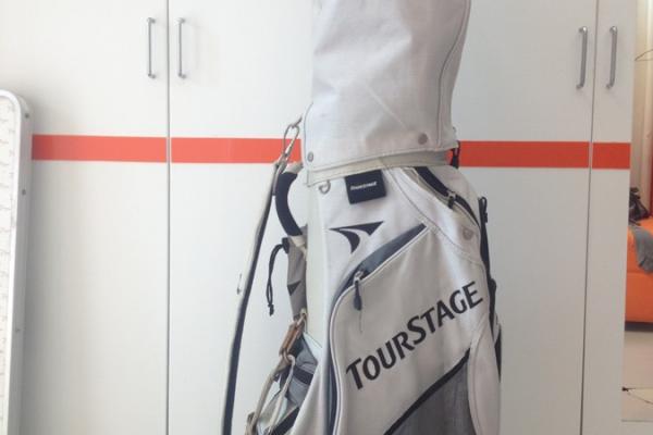 ถุงกอล์ฟ TOURSTAGE ราคา 900.- 