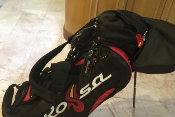 ต้องการขายกระเป๋ากอล์ฟ TaylorMade ROSA