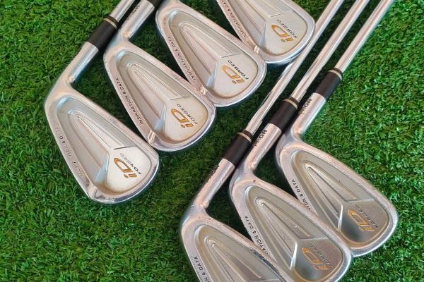ชุดเหล็ก PRGR iD FORGED มีเหล็ก 4-9 เเละ PW ก้าน PRGR GOLF FLEX 