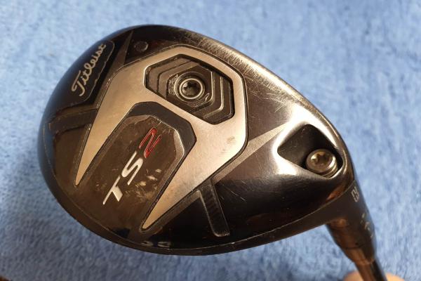 ไฮบริด 23 TITLEIST TS-2