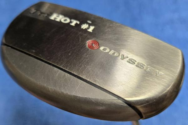 พัตเตอร์ ODYSSEY TRI HOT #1