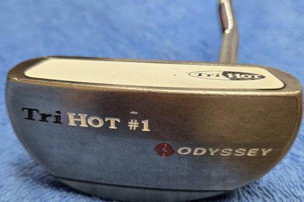 พัตเตอร์ ODYSSEY TRI HOT #1