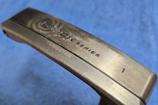 พัตเตอร์ ODYSSEY BLACK SERIES #1