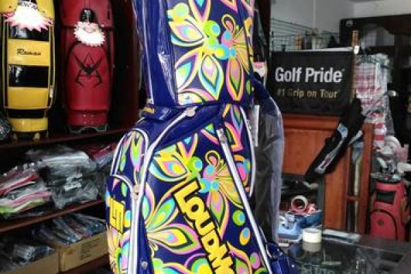 Golf bag Loudmouth สินค้าใหม่ ราคา 19000 บาท