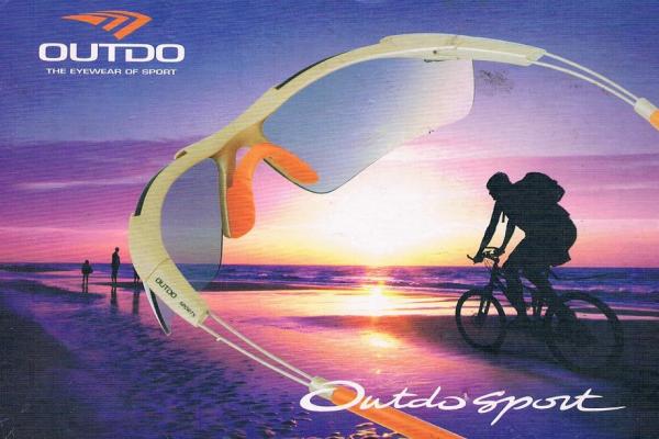 แว่นกันแดด OUTDO รูปทรงสปอร์ต แนว SPORT    Made in  Australia  โ