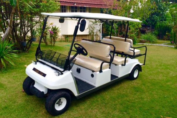 รถกอล์ฟ CLUB CAR รุ่น DS ระบบไฟฟ้า 4 ที่นั่ง เสริม 2 ที่นั่ง