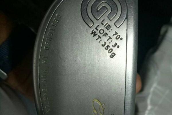 พัตเตอร์ Cleveland Classic 10 หน้า Face Milled ยาว 34 นิ้ว